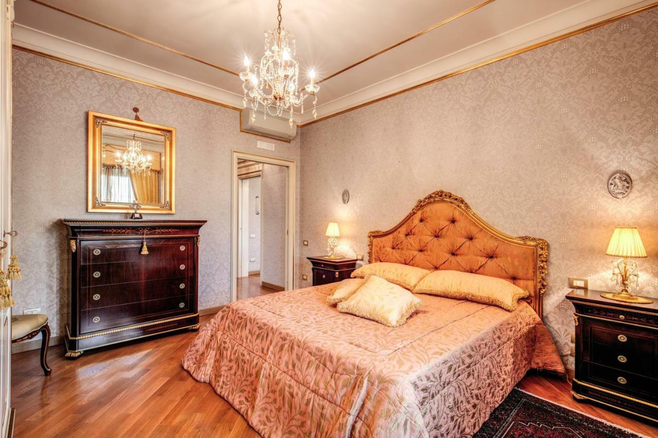 소렌토 Domus Vittoria - The Luxury Quintessence 아파트 외부 사진